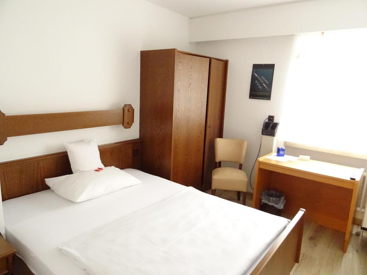 Aparthotel Zum Dom Kleinblittersdorf Экстерьер фото